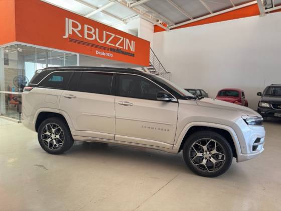 JEEP COMMANDER 2.0 TD380 TURBO DIESEL OVERLAND AT9